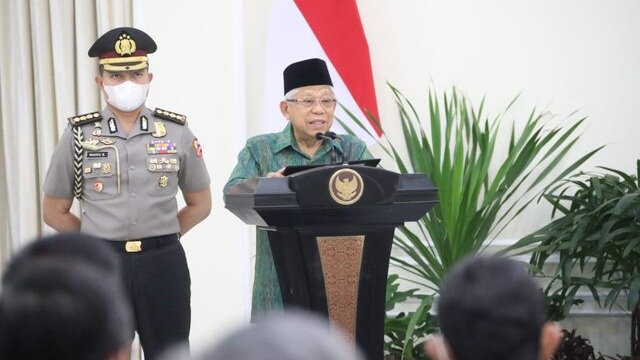 Wapres Maruf Amin Minta Pengusaha Sawit Dukung Program PSR