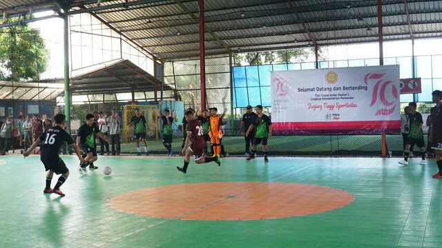 Meriahkan HUT RI ke-79: Kementan Gelar Pertandingan Futsal