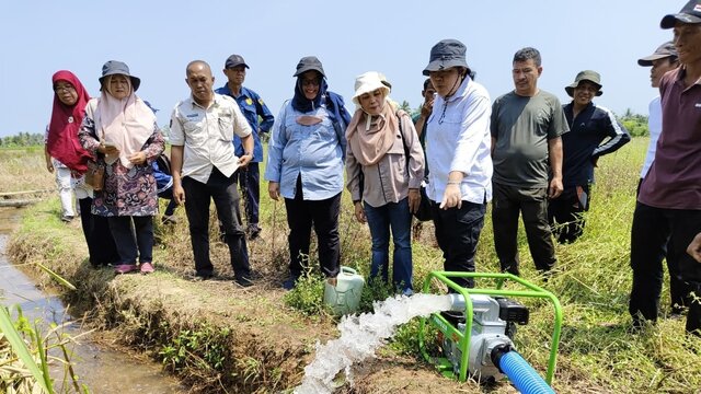 Bantuan Pompa dari Kementerian Pertanian untuk Penanaman Padi di Sawah Tadah Hujan pada Musim Kemarau