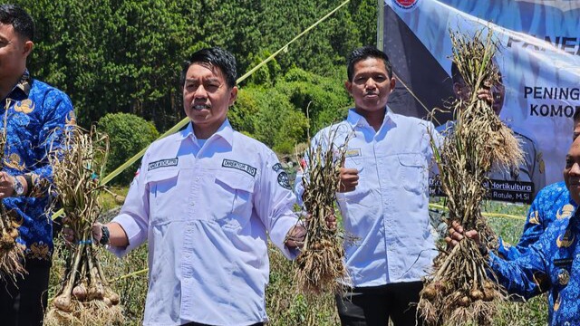 Kolaborasi Dengan Berbagai Pihak, Kementan Bangkitkan Kembali Produksi Bawang Putih di Pemalang