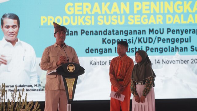 Momen Mentan Amran Bangga kepada Dua Siswa Berprestasi di Kabupaten Pasuruan karena Minum Susu