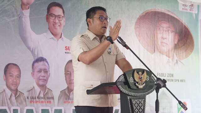 Tingkatkan Produksi Nasional, Wamentan Sudaryono Ajak Petani Lombok Maksimalkan Masa Tanam Awal 2025