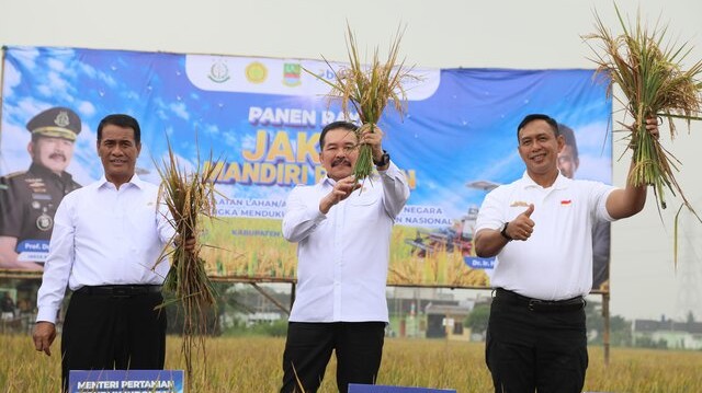 Jaksa Agung Apresiasi Mentan Amran dalam Sukseskan Program Jaksa Mandiri Pangan