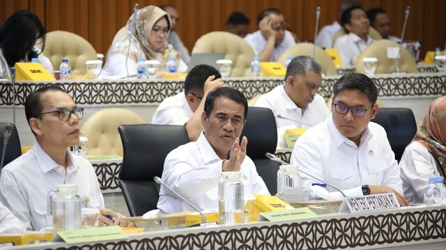 Komisi IV DPR RI: Produksi Surplus 3,7 Juta Ton, Harga Beras Bukan Tugas Mentan Amran